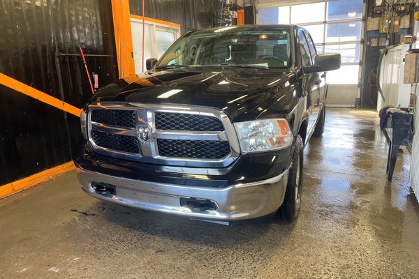 1500 Classic SLT CREW 4X4 V8 *BLUETOOTH* FREINS REMORQ CAMÉRA