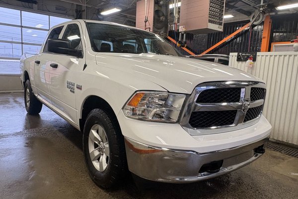 1500 Classic SLT CREW 4X4 V8 *DIFF AUTO* FREINS REMOR BLUETOOTH