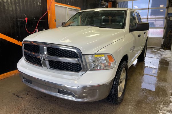 1500 Classic SLT CREW 4X4 V8 *BLUETOOTH* SIÈGE ELECT CAMERA USB