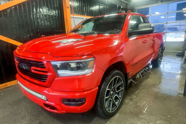 1500 SPORT 4X4 V8 *SIÈGES / VOLANT CHAUFF* CARPLAY USB