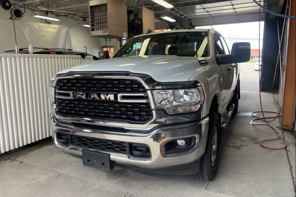 3500 BIG HORN CREW 4X4 DIESEL *LEVEL 1* CARPLAY USB