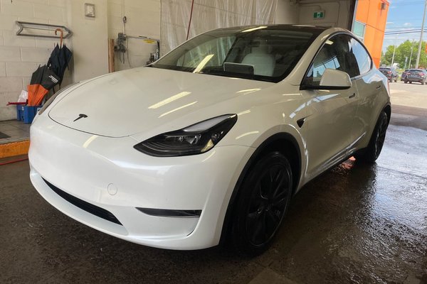Model Y SR RWD *TOIT* NAV CUIR SIÈGES CHAUFF REG ADAPT