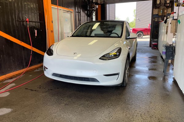 Model Y SR RWD *TOIT* NAV CUIR SIÈGES CHAUFF REG ADAPT