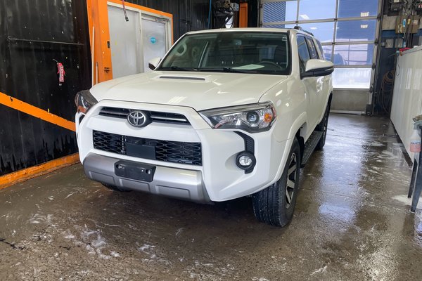 4Runner 4X4 *TOIT* NAV CUIR SIÈGES CHAUFF REG ADAPT CAM360