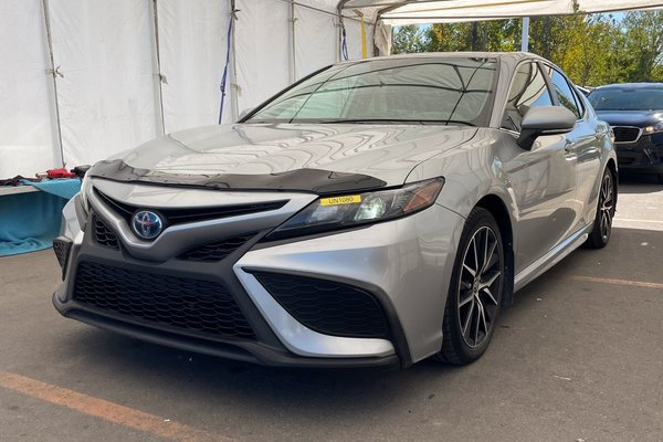 Camry Hybrid SE *TOIT* SIÈGES CHAUFF REG ADAPT ALERTES CARPLAY