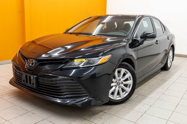 Camry LE AUTO *SIÈGES CHAUF* REG ADAPT BLUETOOTH A/C USB