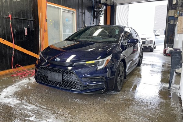 Corolla HYBRID SE AWD *TOIT* SIÈGES CHAUF REG ADAP CARPLAY