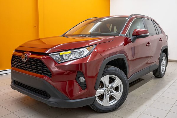 RAV4 XLE AWD *TOIT* HAYON ÉLEC GR SÉCURITÉ SIÈGES CHAUF