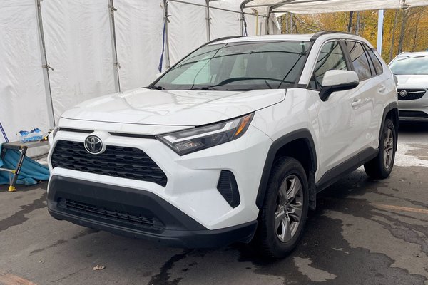 RAV4 XLE AWD *TOIT* SIÈGES CHAUFF HAYON ELECT REG ADAPT