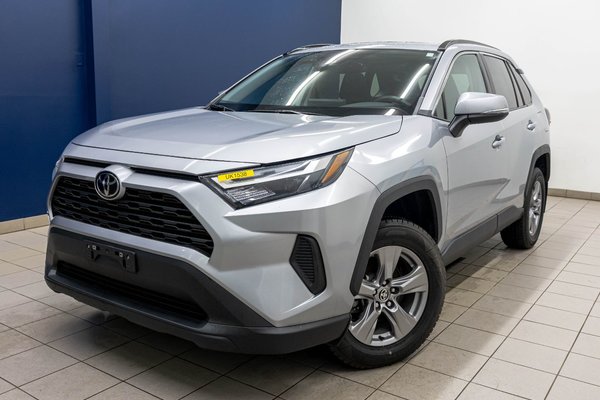 RAV4 XLE AWD *TOIT* SIÈGES CHAUFF HAYON ELECT REG ADAPT