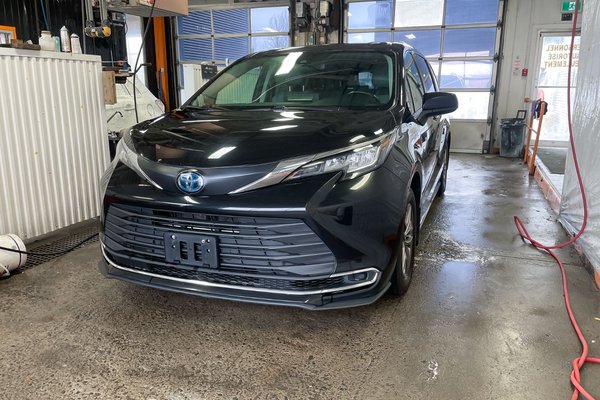 Sienna XLE HYBRID *8 PLACES* TOIT SIÈGES CHAUF REG ADAPT