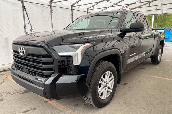 Tundra SR5 4X4 *389 HP* SIEGES CHAUF *CARPLAY* GR. REMORQ
