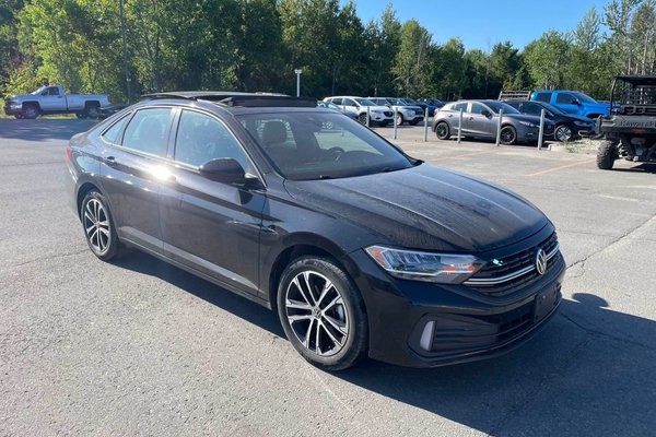 Jetta COMFORTLINE *TOIT* SIÈGES / VOLANT CHAUF REG ADAPT