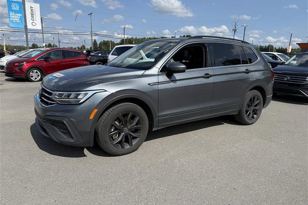 Tiguan COMFORTLINE 4MOTION *TOIT* SIÈGES CHAUF HAYON ELEC