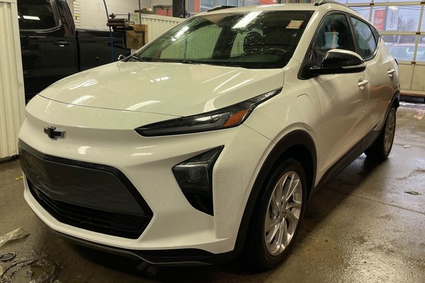 Bolt EUV LT *CHARGE RAPIDE* SIEGES / VOLANT CHAUF *CARPLAY