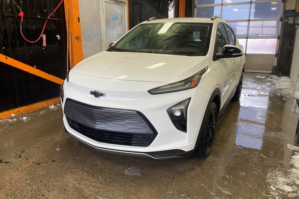 Bolt EUV LT *CHARGE RAPIDE* SIEGES / VOLANT CHAUF *CARPLAY