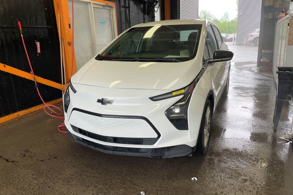 Bolt EV 1LT *CHARGE RAPIDE* SIEGES / VOLANT CHAUF *CARPLAY
