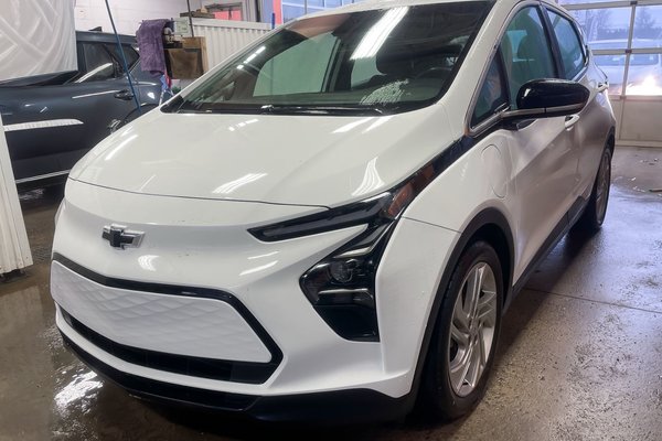 Bolt EV 1LT *CHARGE RAPIDE* SIEGES / VOLANT CHAUF *CARPLAY
