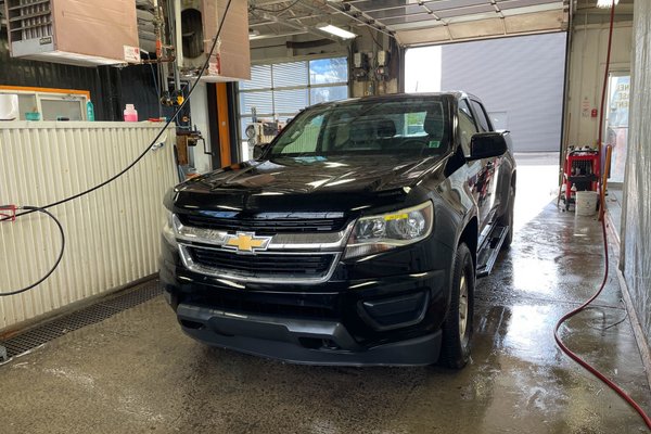 Colorado WT CREW 4X4 V6 *GR COMMODITÉ* BEDLINER CARPLAY USB