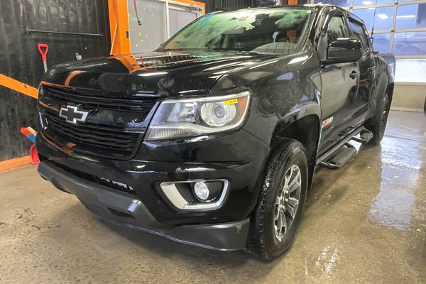 Colorado Z71 MIDNIGHT CREW 4X4 *SIÈGES CHAUF* BOITE 6.2 USB