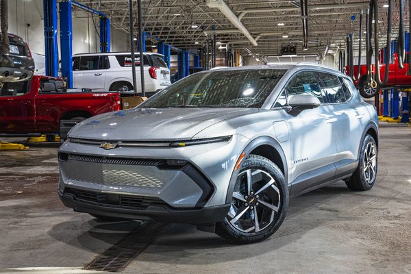 Equinox EV 2LT