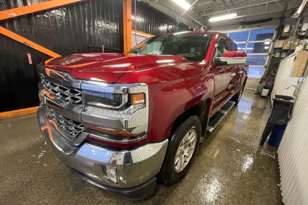 Silverado 1500 LT CREW 4X4 V8 *BEDLINER* EZ-LIFT GR REMORQ USB