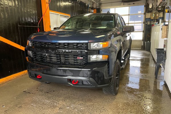 Silverado 1500 CUSTOM TRAIL BOSS CREW 4X4 V8 *BEDLINER* CARPLAY