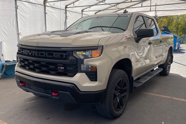 Silverado 1500 CUSTOM TRAIL BOSS CREW 4X4 V8 *CARPLAY* GR REMORQ