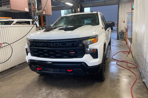 Silverado 1500 CUSTOM TRAIL BOSS CREW 4X4 *CARPLAY* WIFI USB