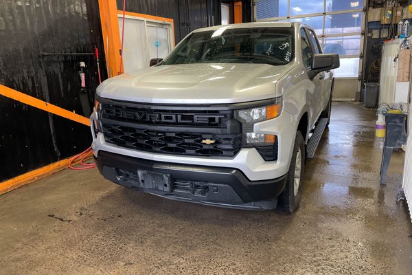 Silverado 1500 WT CREW 4X4 *CARPLAY* MARCHE PIEDS GR REMORQ USB