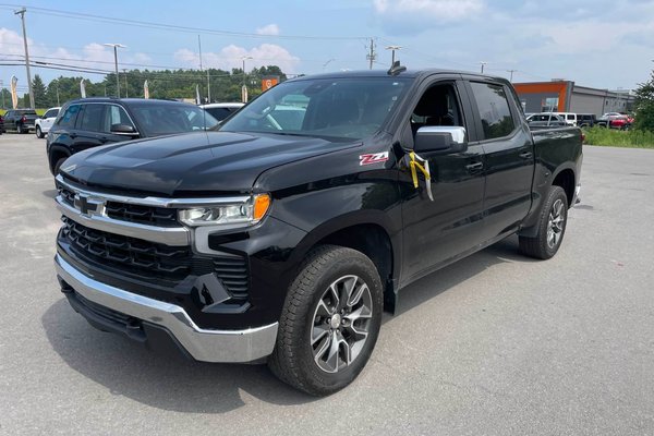 Silverado 1500 LT Z71 CREW 4X4 V8 *NAV* SIÈGES / VOLANT CHAUFF