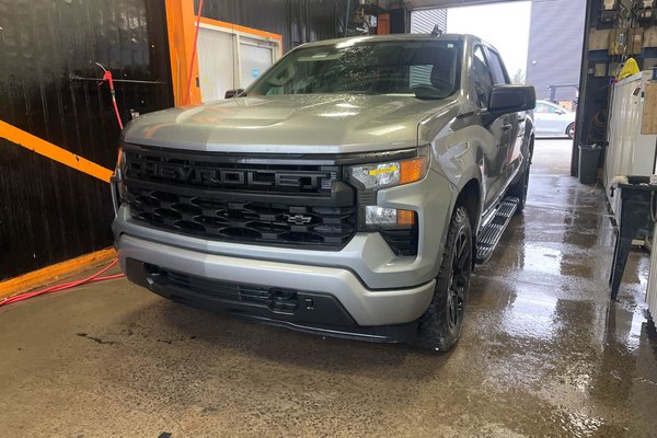 Silverado 1500 CUSTOM CREW 4X4 *BEDLINER* CARPLAY GR REMORQ WIFI