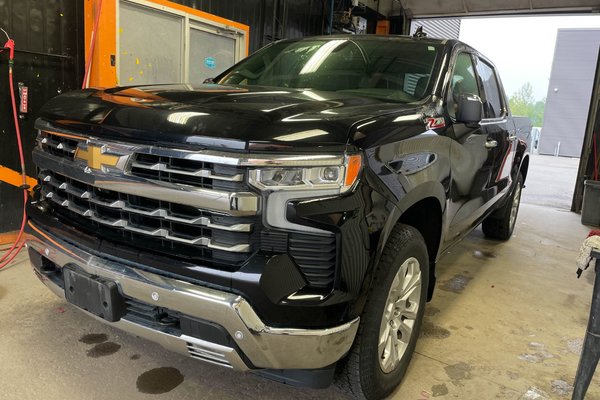 Silverado 1500 LTZ Z71 CREW 4X4 V8 *NAV* CUIR SIÈGES VENTIL BOSE