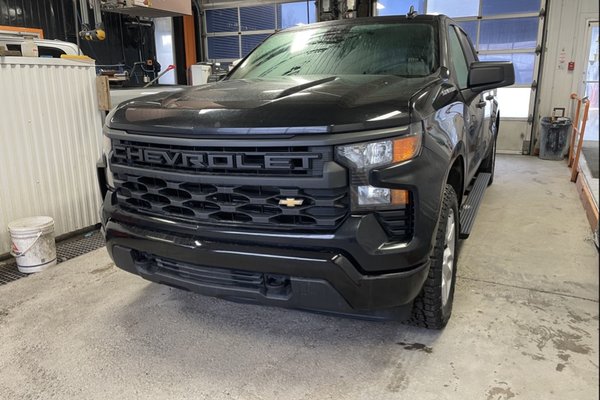 Silverado 1500 CUSTOM CREW 4X4 *CARPLAY* GR REMORQ DIFF AUTO WIFI
