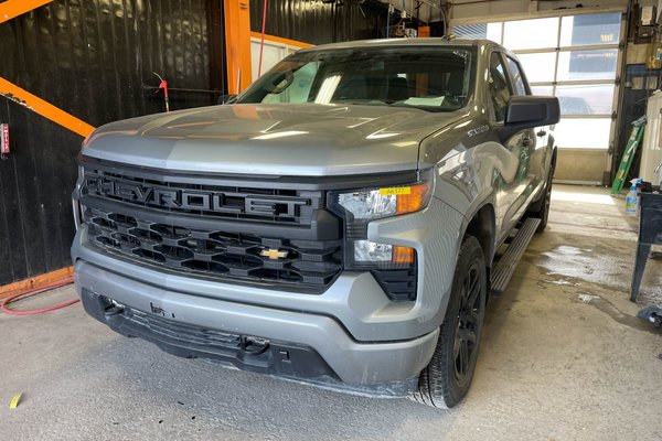 Silverado 1500 CUSTOM CREW 4X4 *CARPLAY* GR REMORQ BEDLINER WIFI