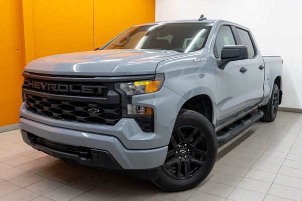 Silverado 1500 CUSTOM CREW 4X4 *BEDLINER* MULTI-FLEX CARPLAY WIFI