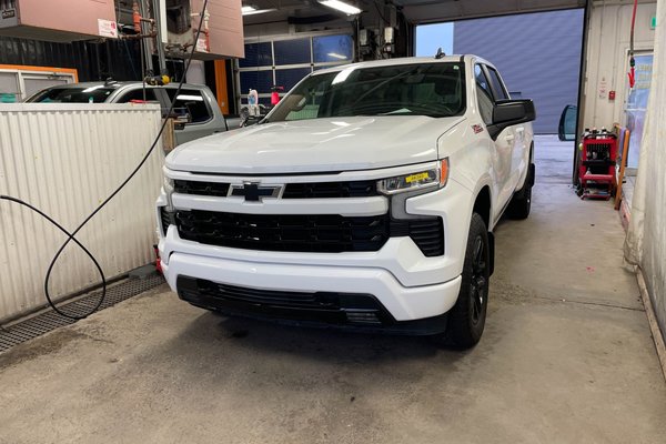 Silverado 1500 RST Z71 CREW 4X4 V8 *NAV* SIÈGES CHAUFF BEDLINER