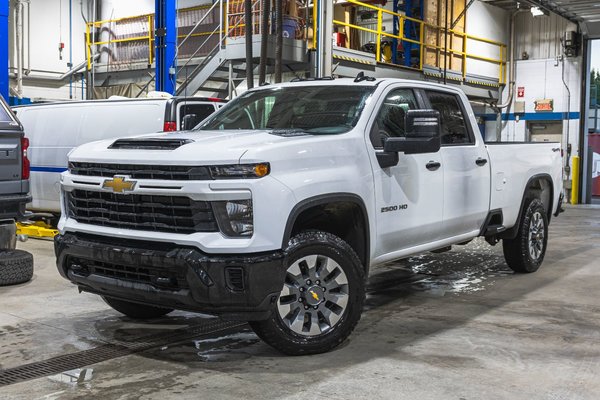 SILVERADO 2500 HD CUSTOM