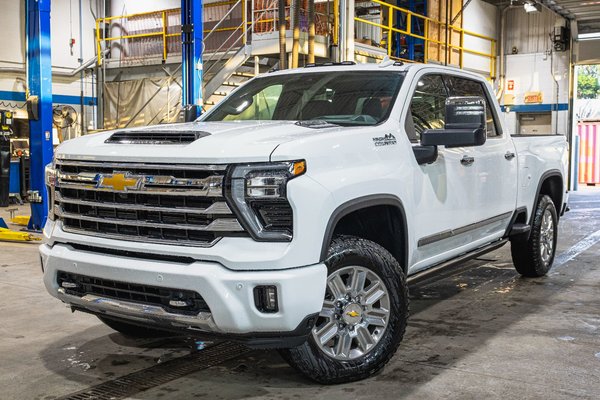 SILVERADO 2500 HD HIGH COUNTRY