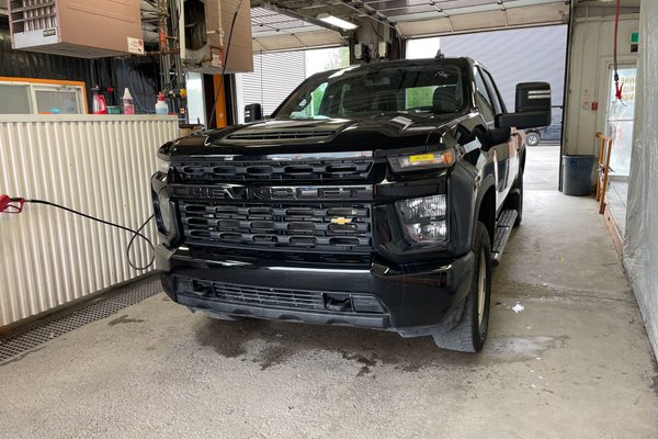 Silverado 2500HD CUSTOM CREW 4X4 DIESEL *BEDLINER* *PNBV 9900 LBS*