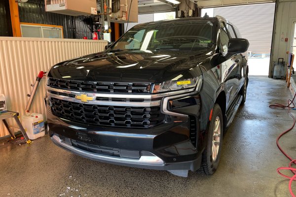 Suburban LS AWD *8 PLACES* CARPLAY GR REMORQ *BAS KM*