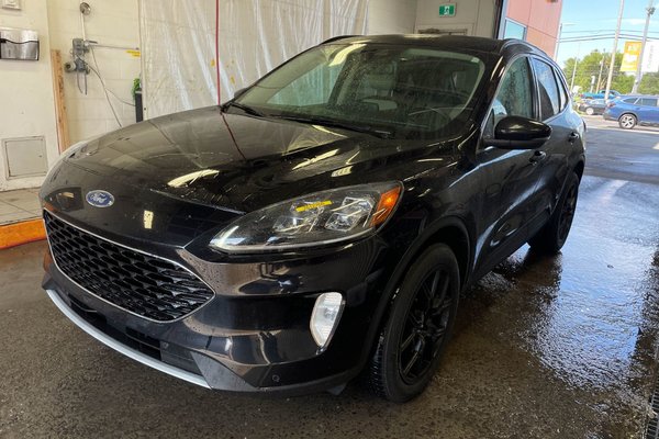 Escape TITANIUM HYBRIDE AWD *CUIR* NAV *AUDIO B&O*CARPLAY
