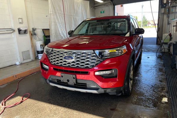 Explorer PLATINUM AWD *TOIT NAV CUIR SIÈGES VENT CAM360 B&O