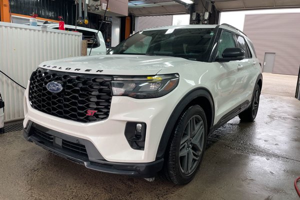 Explorer ST AWD *TOIT* NAV SIÈGES VENT REG ADAPT B&O CAM360