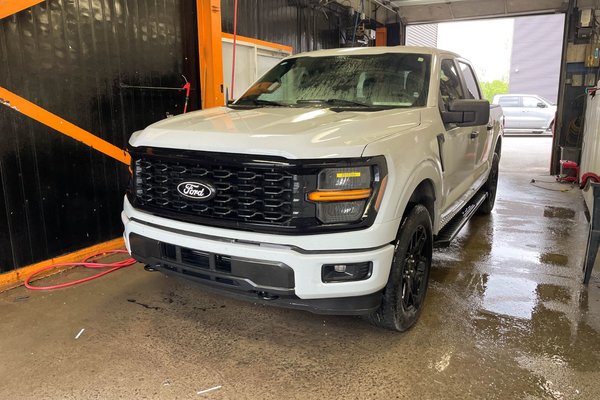 F-150 STX SUPERCREW 4X4 *NAV* BEDLINER CARPLAY