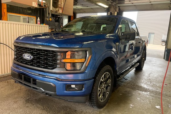 F-150 STX CREW 4X4 *NAV* CARPLAY *COPILOT 2.0* DIFF 3.73