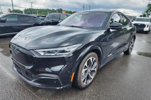 Mustang Mach-E PREMIUM eAWD *AUTONOMIE PROLONGEE* TOIT *NAV* B&O