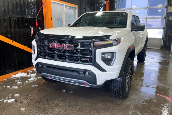 Canyon AT4 CREW 4X4 *SIÈGES CHAUFF* BOSE CARPLAY GR. TECH