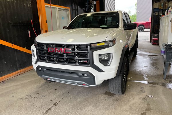 Canyon AT4 CREW 4X4 *TOIT* SIÈGES CHAUFF CARPLAY PROGRADE
