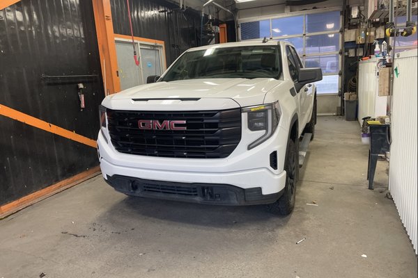 Sierra 1500 PRO CREW 4X4 *ÉDITION GRAPHITE* BEDLINER CARPLAY